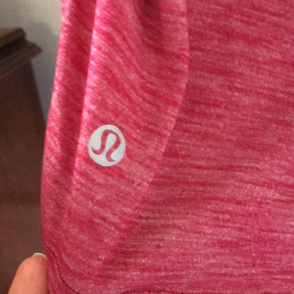 •Lululemon Women’s Heather Red “Low Key” Athletic Tank• - Picture 4 of 4